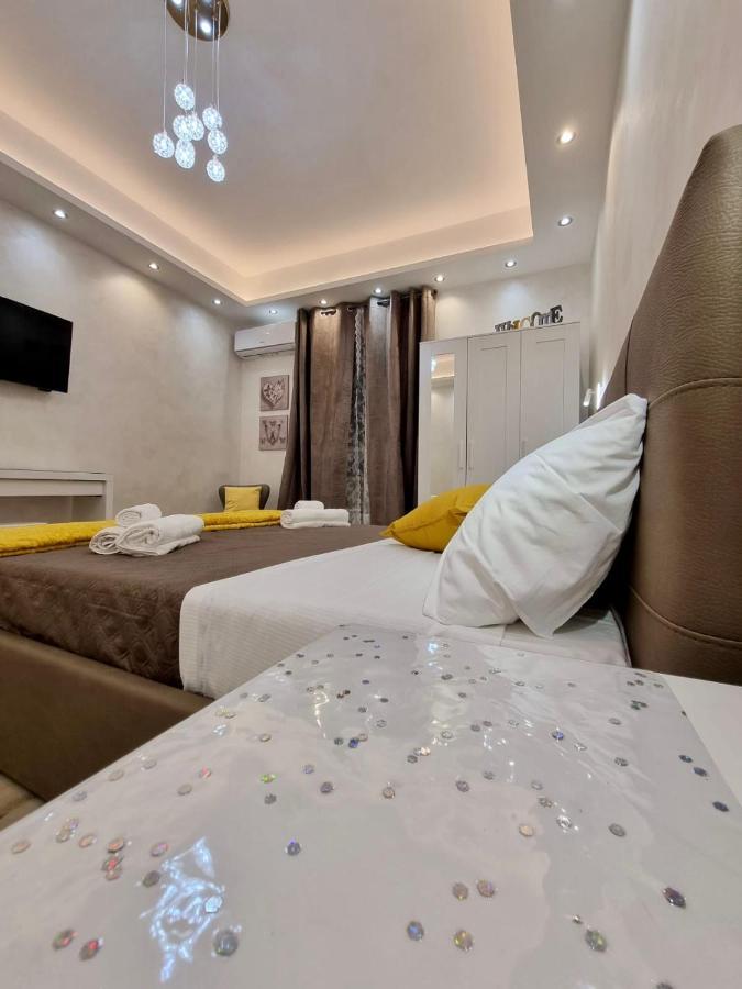Apartment Close To The Coloseum, 2 Minutes Walk From Metro A Exterior photo