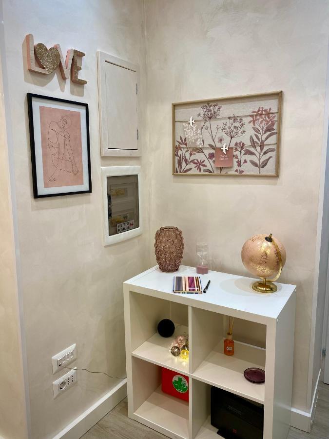 Apartment Close To The Coloseum, 2 Minutes Walk From Metro A Exterior photo