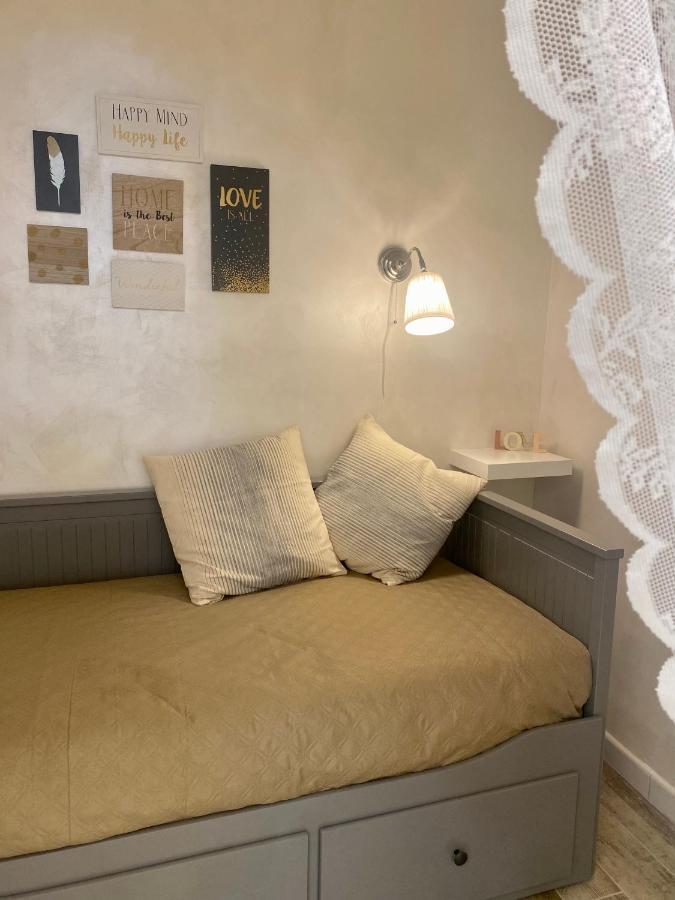 Apartment Close To The Coloseum, 2 Minutes Walk From Metro A Exterior photo