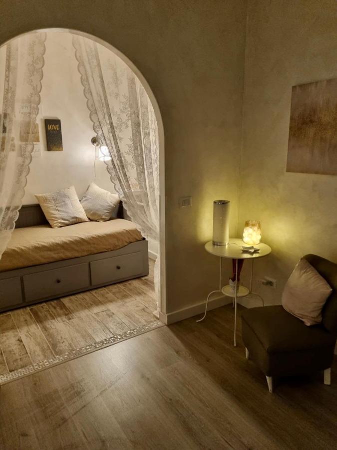 Apartment Close To The Coloseum, 2 Minutes Walk From Metro A Exterior photo