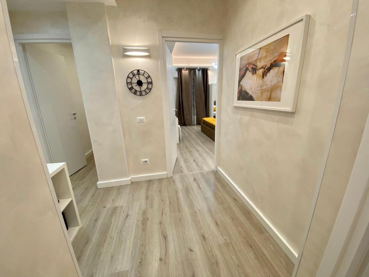 Apartment Close To The Coloseum, 2 Minutes Walk From Metro A Exterior photo