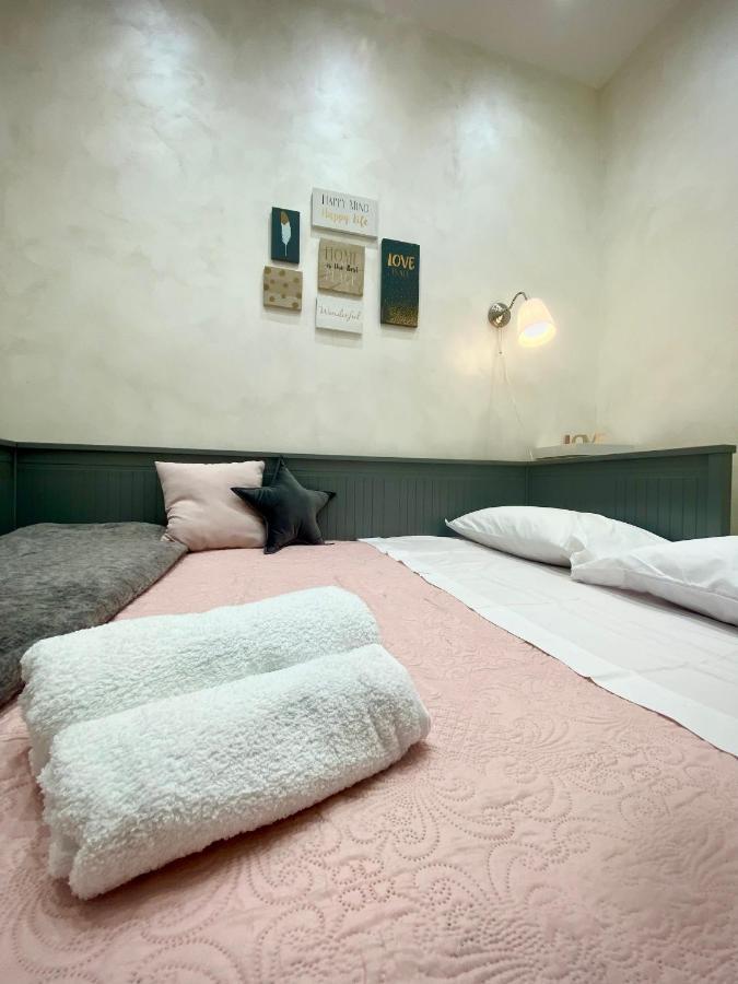 Apartment Close To The Coloseum, 2 Minutes Walk From Metro A Exterior photo