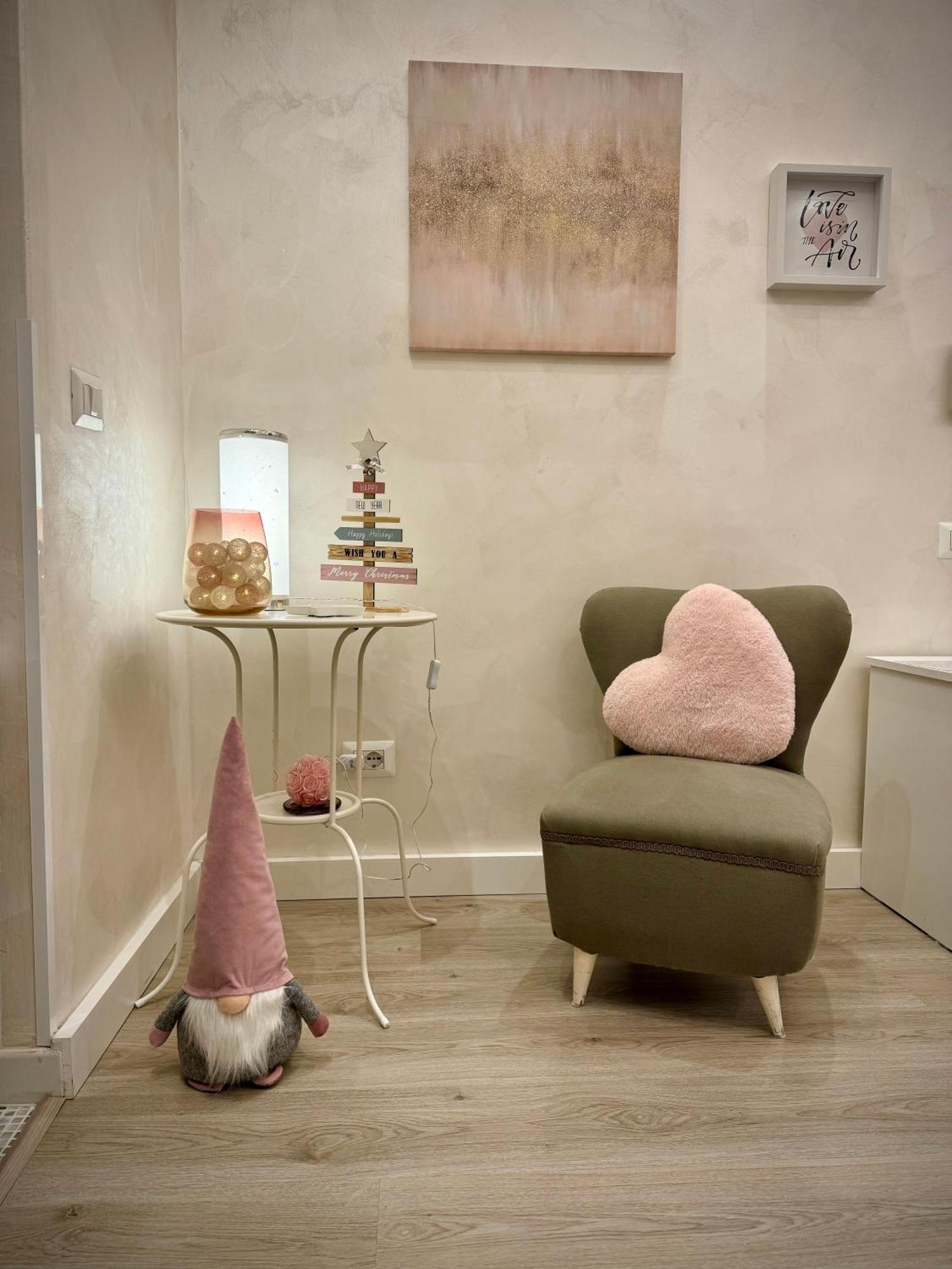 Apartment Close To The Coloseum, 2 Minutes Walk From Metro A Exterior photo