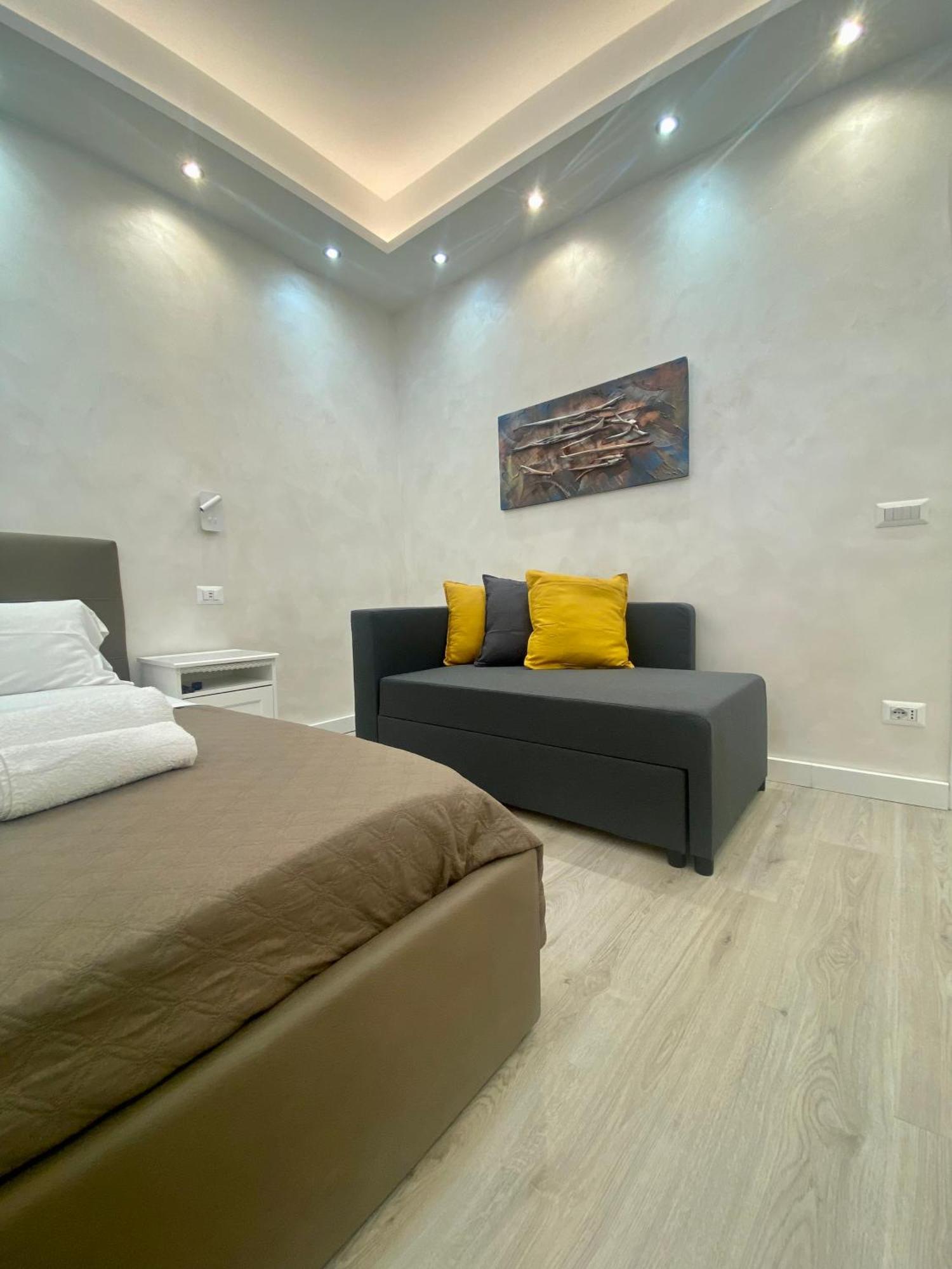 Apartment Close To The Coloseum, 2 Minutes Walk From Metro A Exterior photo